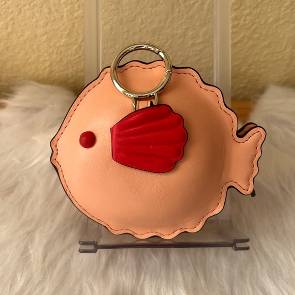 Kate Spade puffy coin purse fish bag charm key fob, GUC, HOST PICK🎉 - Picture 1 of 9